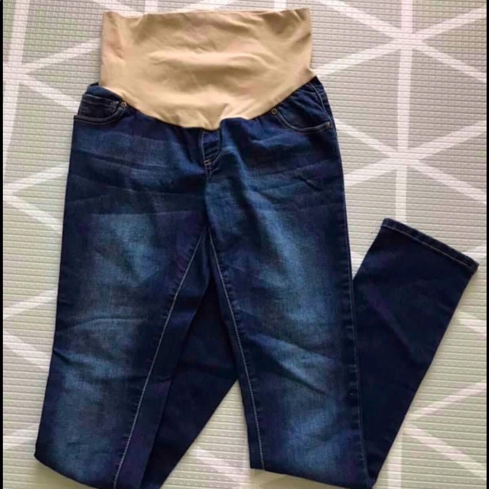 Three Seasons Maternity Women's Maternity Skinny Jean, stretchy, XS, gently used